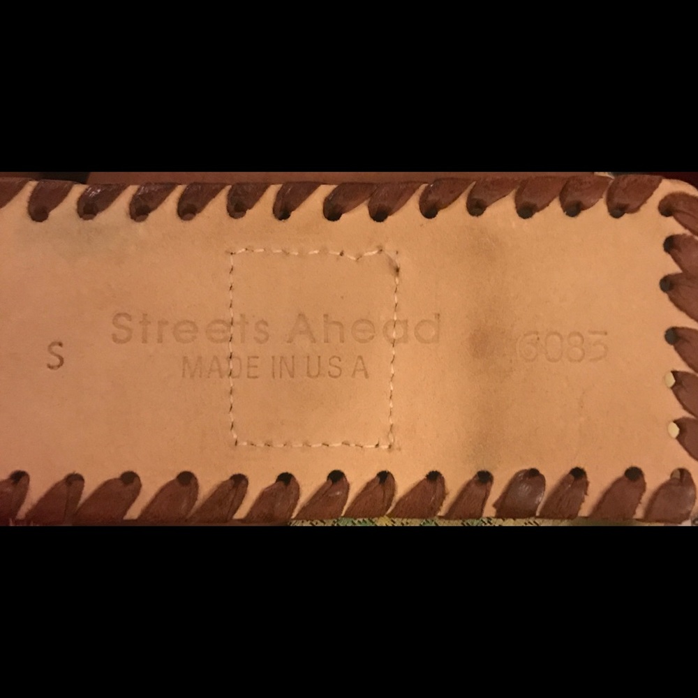 Streets Ahead Belt - Picture 8 of 8